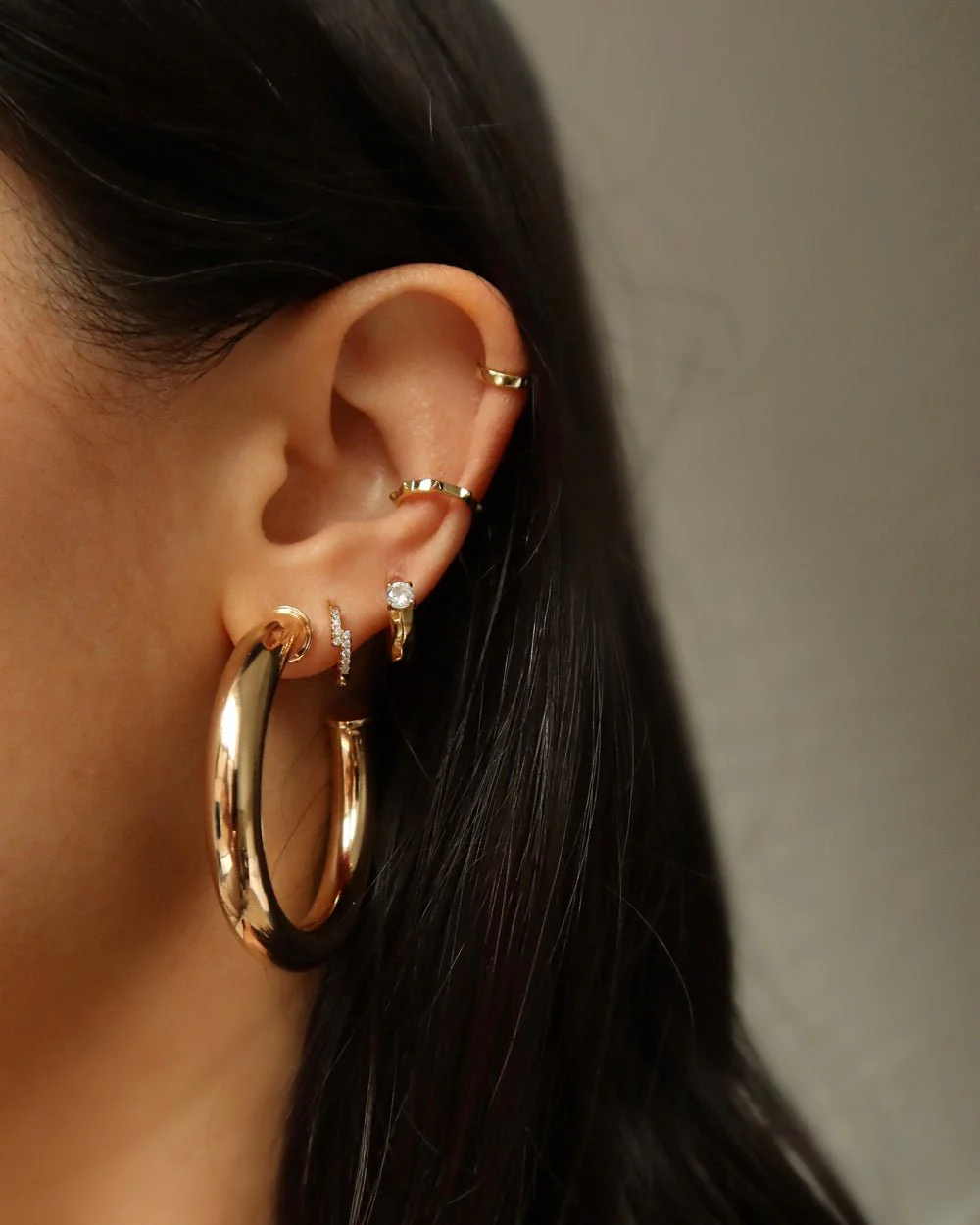 CARLEE LIGHTWEIGHT OVERSIZED HOOPS - Image 5