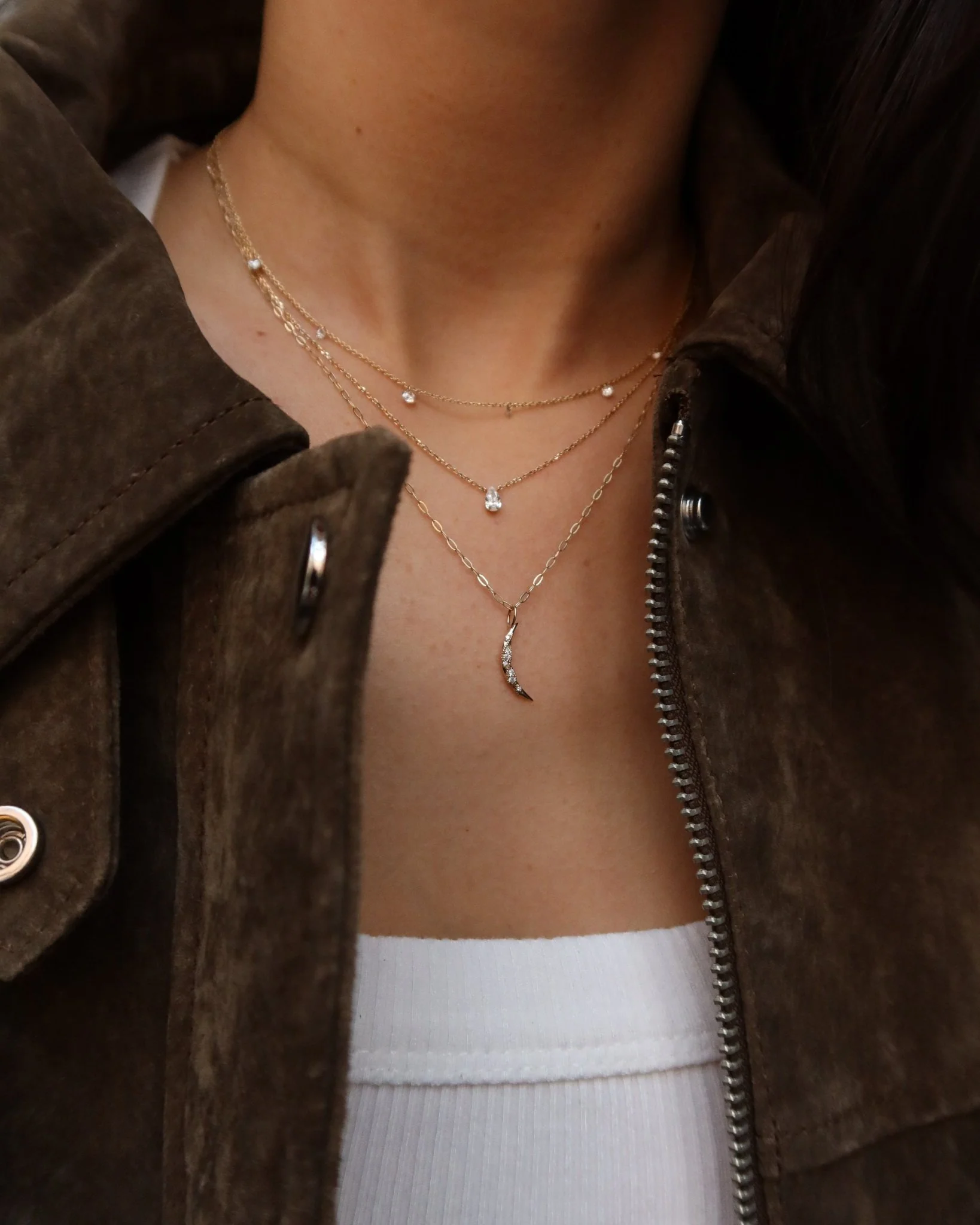 SHOREDITCH DIAMOND MOON CHARM ON 14K PAPERCLIP CHAIN - Image 3