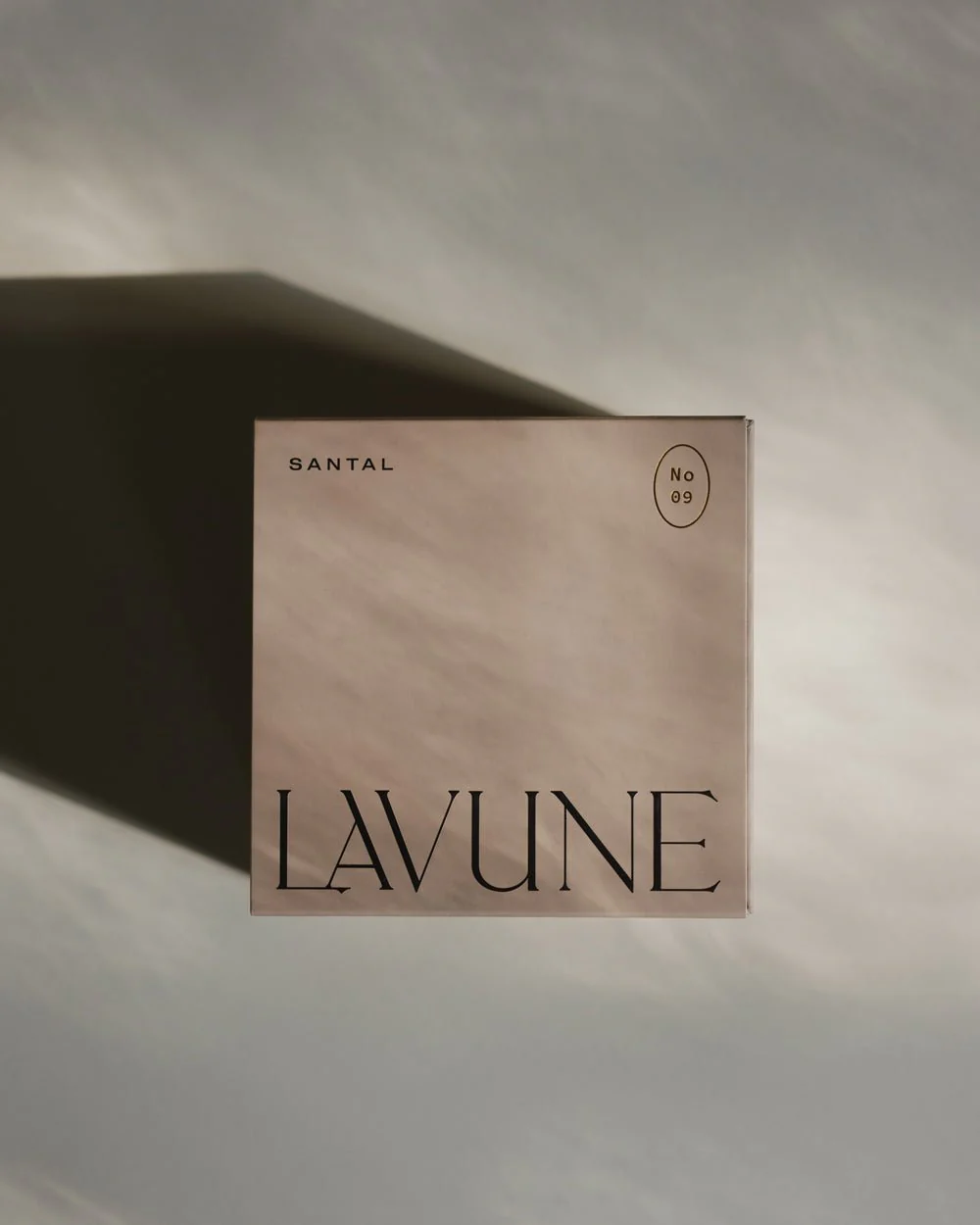 N˚09 SANTAL CANDLE - Image 8